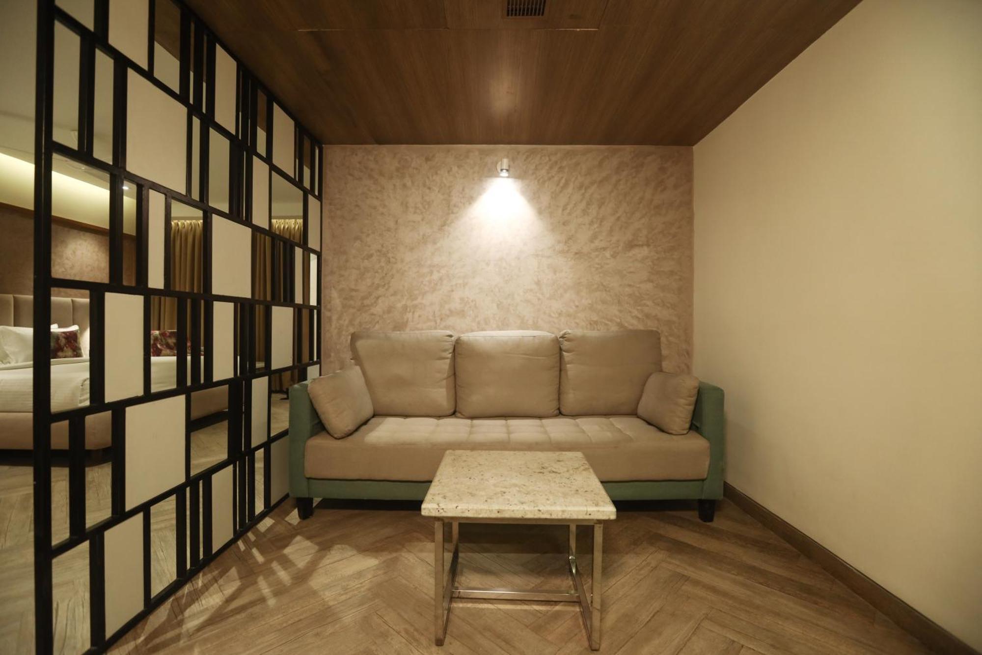 Mango Hill Central Chennai Zewnętrze zdjęcie
